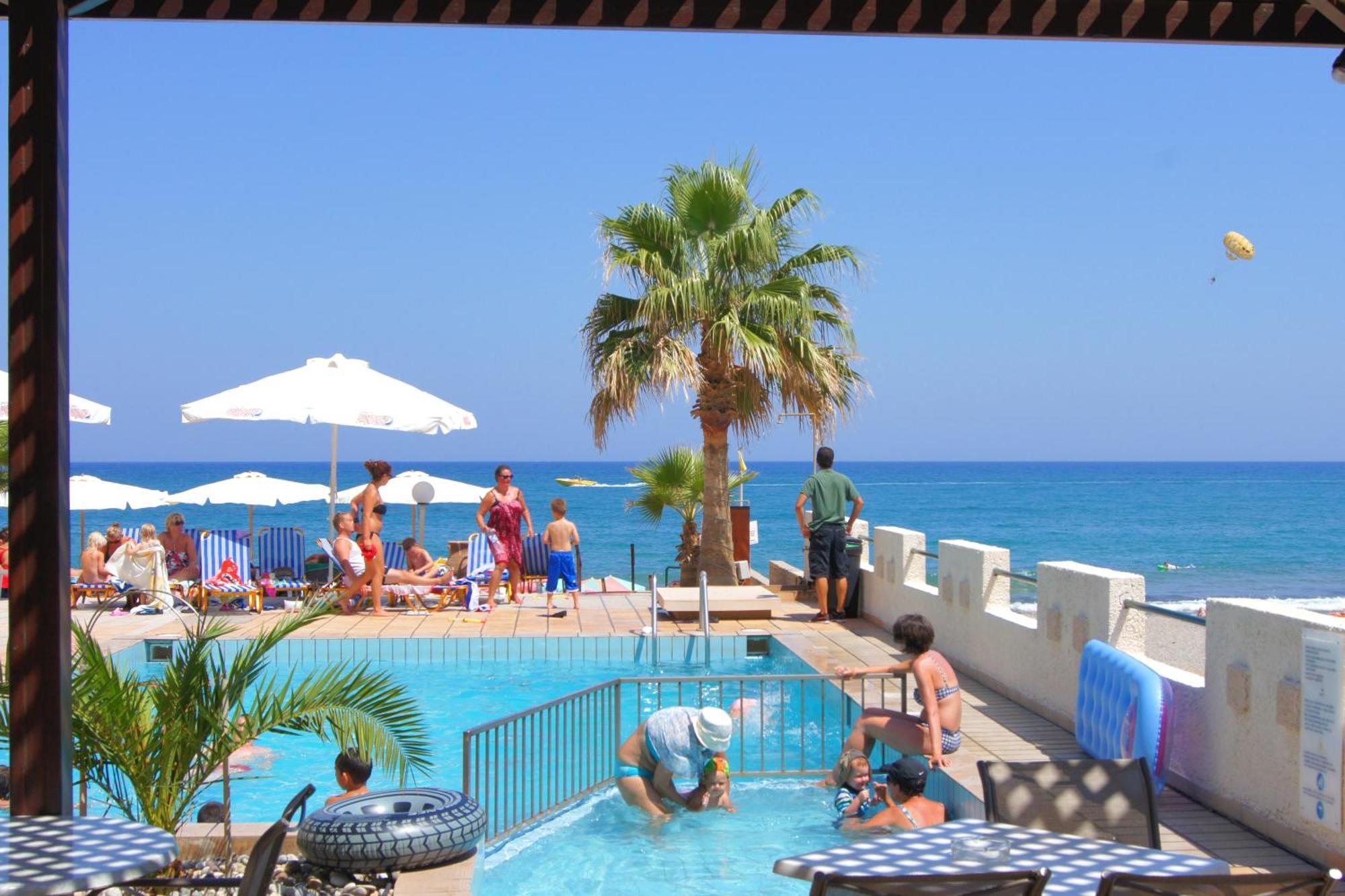 Jo An Beach Hotel Adelianos Kampos Exterior foto